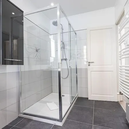 Ponchette - Independent House Promenade Des Holiday home Nice