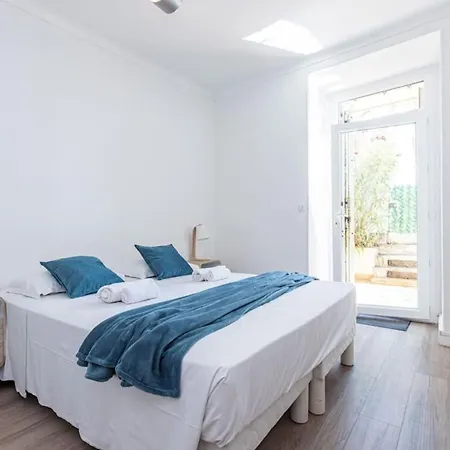 My Casa - Ponchettes - Independent House Promenade Des *